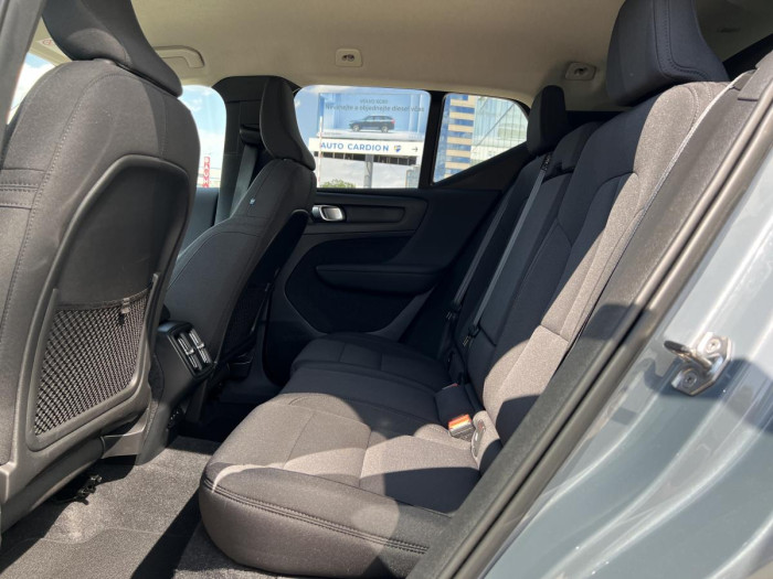 Volvo XC40 B4 AWD MOMENTUM Aut REZERVACE 2.0 Momentum
