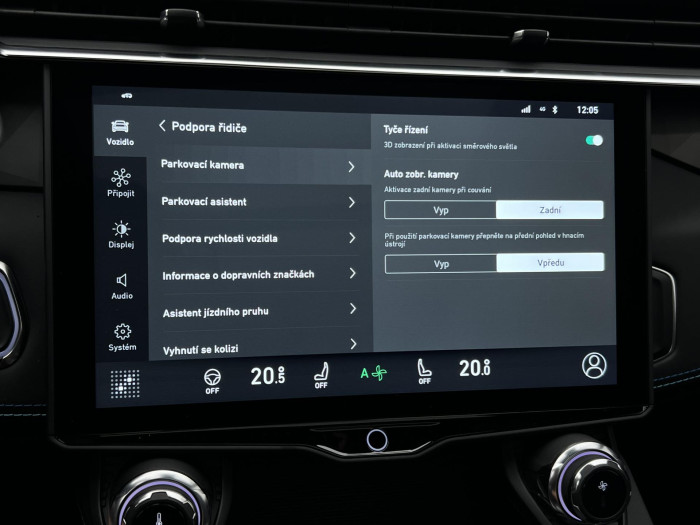 Lynk & Co 01 PHEV DCT AUT 1.maj.