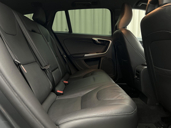 Volvo V60 CC D4 AWD SUMMUM AUT 2.4 d CC CC Summum