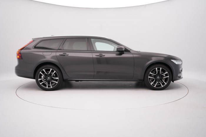 Volvo V90 CC B5 AWD ULTIMATE AUT 1.maj. 2.0 CC CC