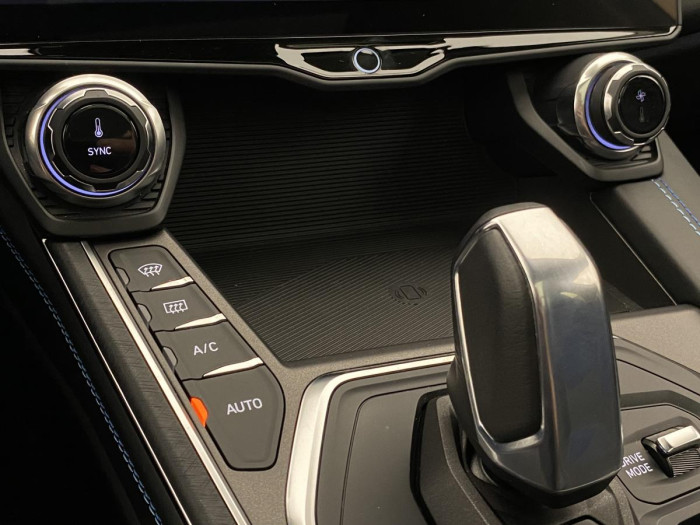 Lynk & Co 01 PHEV DCT AUT 1.maj.