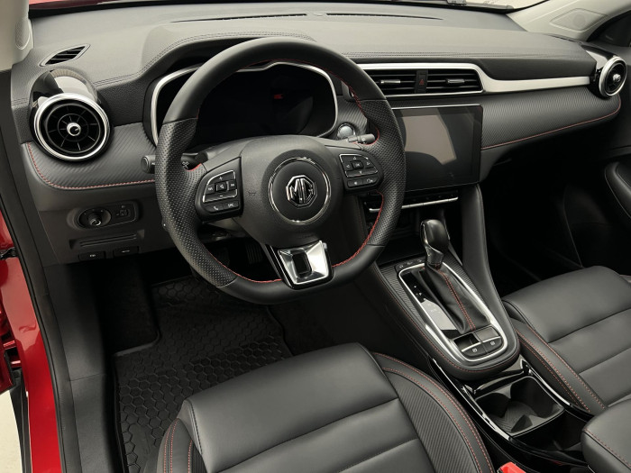 MG ZS 1.0T EXCLUSIVE AUT CZ 1.maj. 1.0 Exclusive