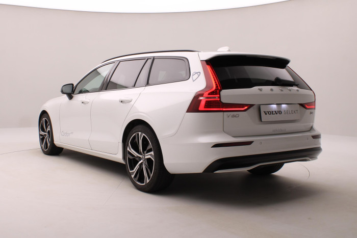 Volvo V60 B4 DARK PLUS AUT REZERVACE