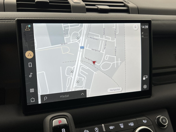 Land Rover Defender 110 D250 X-Dyn SE REZERVACE 3.0 d SE