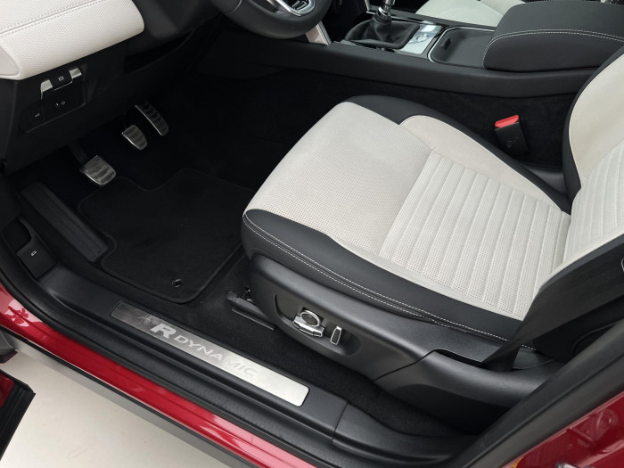 Land Rover Discovery Sport D165 R-DYNAMIC SE CZ APPROVED 2.0 d Dynamic SE