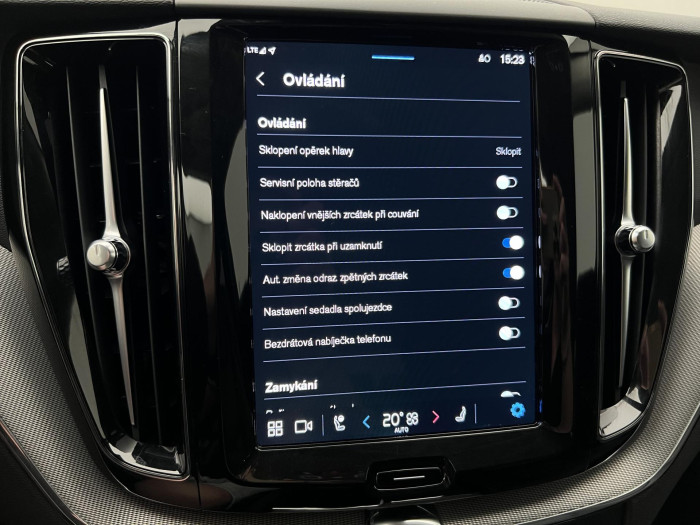 Volvo XC60 B4 AWD PLUS DARK AUT 1.maj.