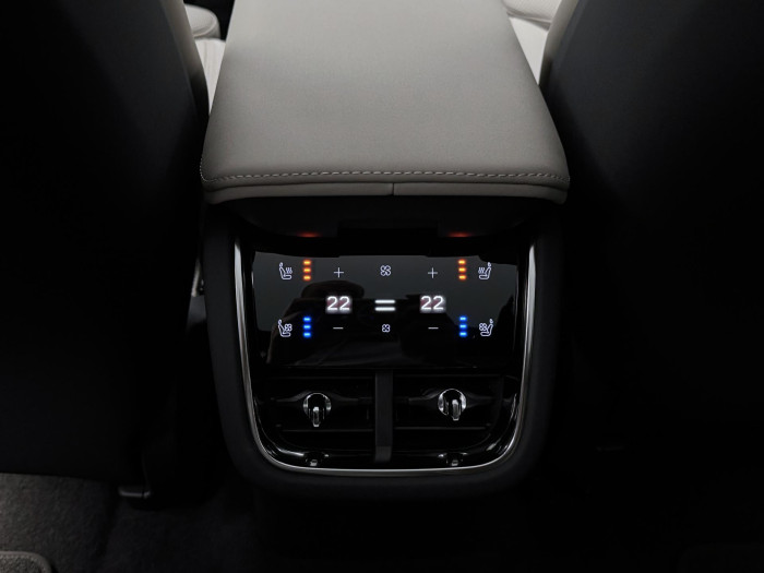 Volvo ES90 PURE ELECTRIC ULTRA