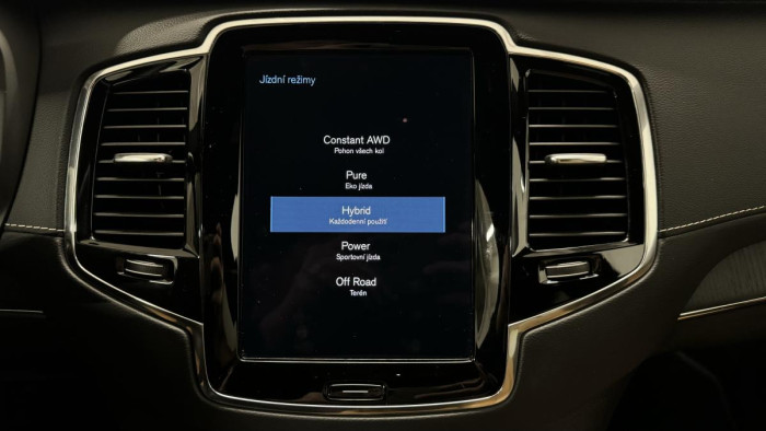 Volvo XC90 T8 AWD INSCRIPTION REZERVACE