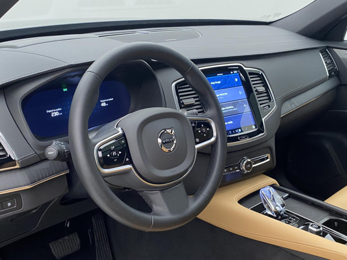Volvo XC90 T8 AWD RECHARGE DARK PLUS 7m