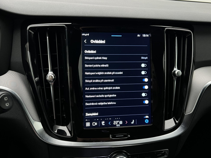 Volvo V60 CROSS COUNTRY B4 AWD Aut 1.maj