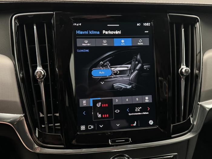 Volvo V90 CC B4 AWD PLUS CZ 1.maj