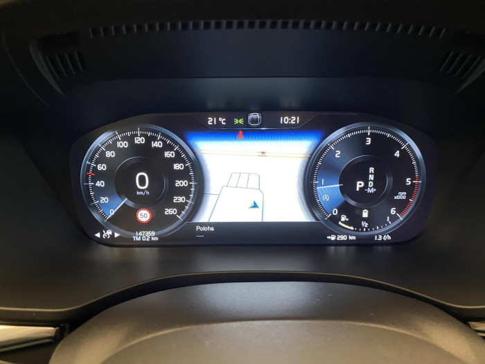 Volvo XC60 B4 AWD MOMENTUM AUT CZ 2.0 Momentum