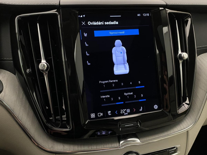 Volvo XC60 B5 AWD ULTIMATE AUT REZERAVCE