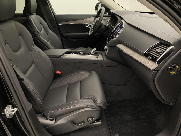 Volvo XC90 B6 AWD AUT BRIGHT PLUS 7-míst 2.0 Plus