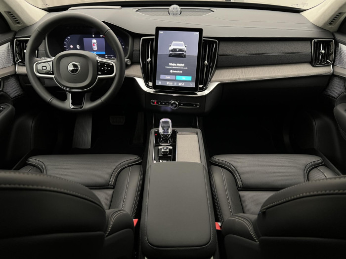 Volvo XC90 T8 AWD RECHARGE DARK ULTRA AUT