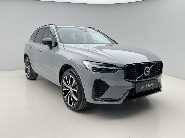 Volvo XC60 B5 AWD PLUS DARK AUT 1.maj.