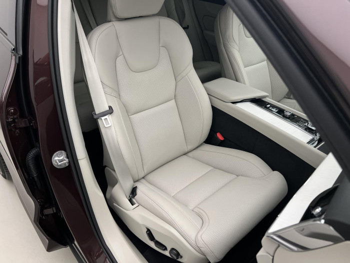 Volvo XC60 T6 AWD AUT RECHARGE DARK PLUS