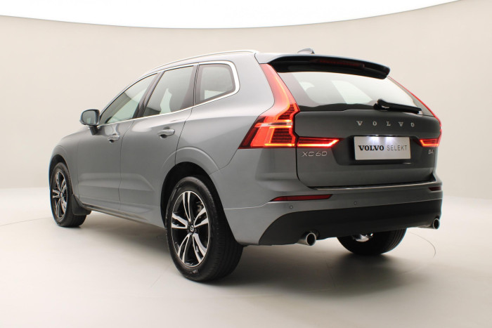 Volvo XC60 B4 AWD MOMENTUM AUT 2.0 Momentum