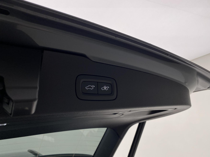 Volvo V60 B4 AUT DARK PLUS