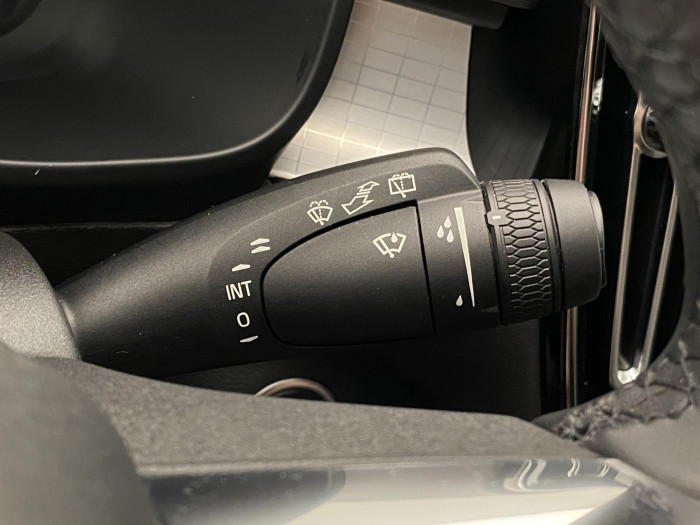 Volvo XC40 T2 CORE AUT CZ