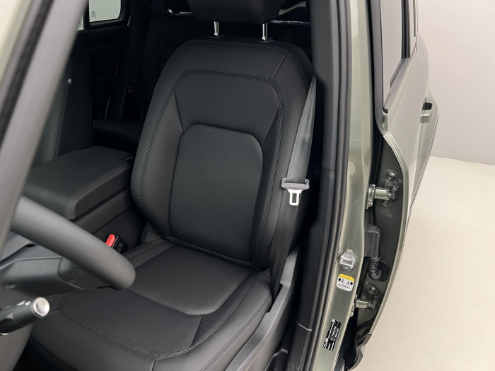 Land Rover Defender 110 D300 X-DYNAMIC SE AWD Aut 3.0 d Dynamic SE