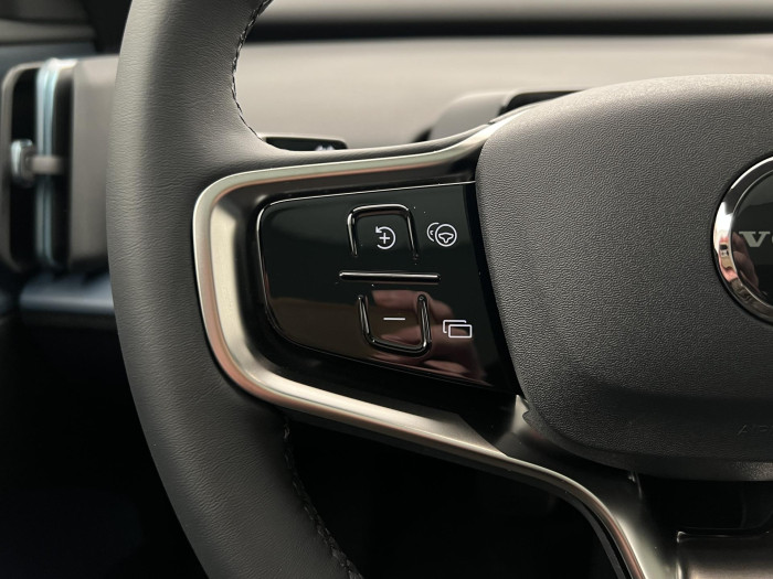 Volvo EX30 CC AWD TWIN MOTOR ULTRA AUT CC CC