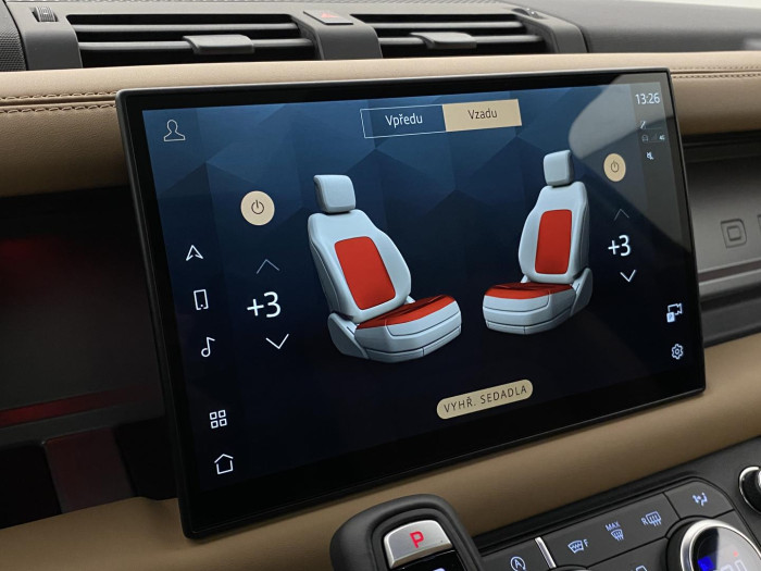 Land Rover Defender 110 D300 X AWD REZERVACE 3.0 d