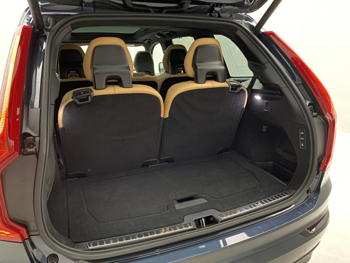 Volvo XC90 T8 AWD ULTIMATE DARK RECHARGE