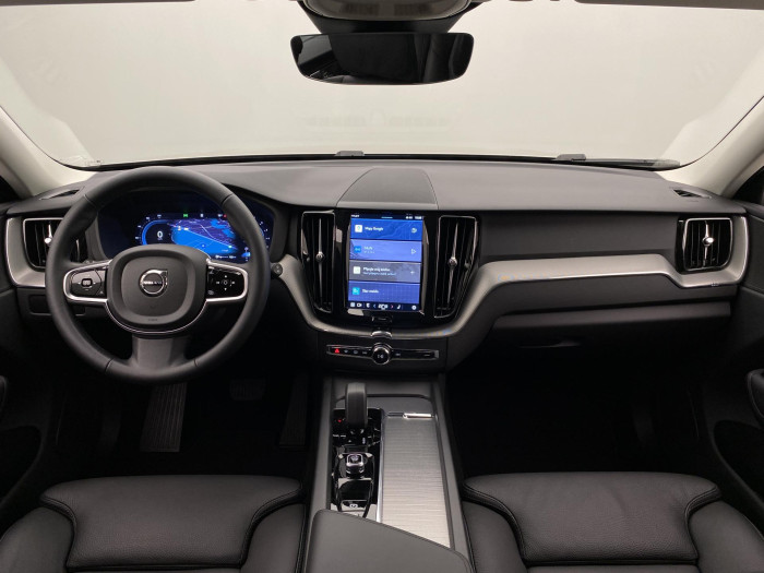 Volvo XC60 B5 AWD DARK PLUS AUT CZ