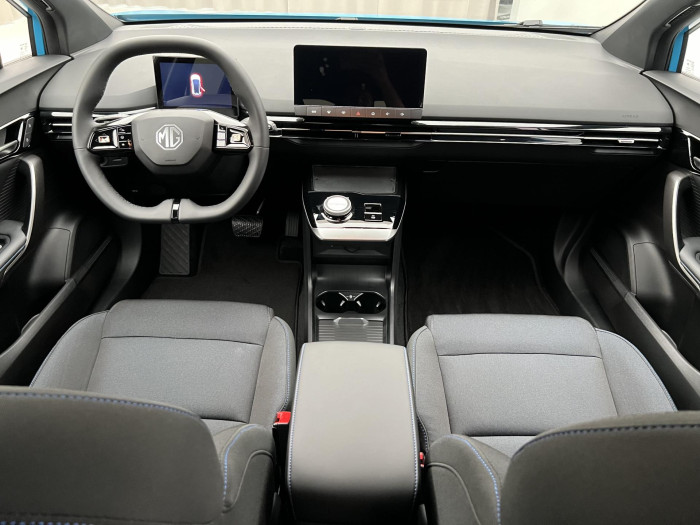 MG MG4 ELEGANCE 64kWh AUT Elegance
