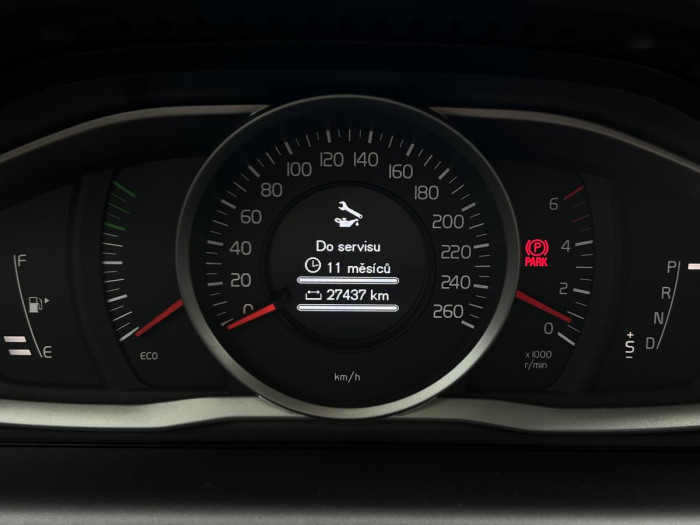Volvo XC60 D4 AWD NAVIGACE Aut CZ 2.4 d