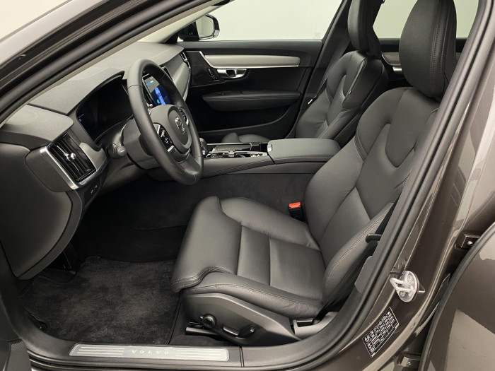 Volvo V90 T6 AWD PLUG-IN DARK PLUS AUT
