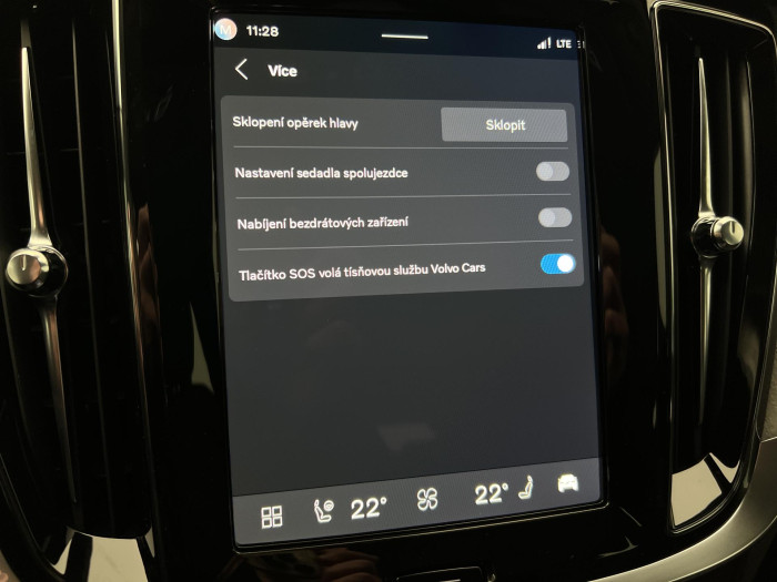 Volvo V60 B4 DARK PLUS AUT