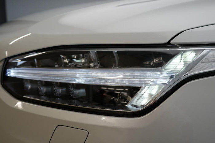 Volvo XC90 B5 AWD AUT BRIGHT PLUS 7-míst
