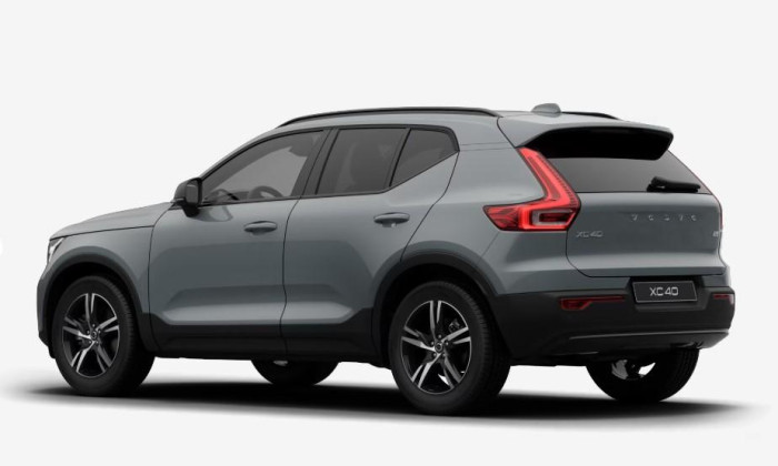 Volvo XC40 B3 AUT DARK PLUS