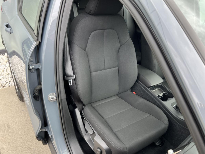 Volvo XC40 T2 ESSENTIAL CZ
