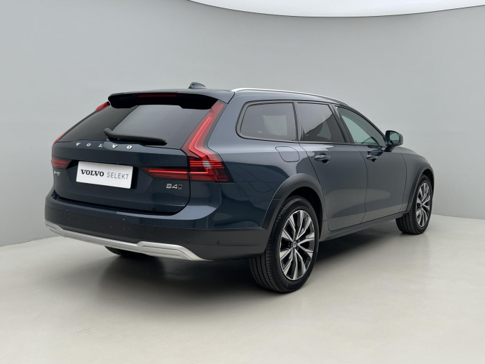 Volvo V90 CC B4 AWD PLUS BRIGHT AUT