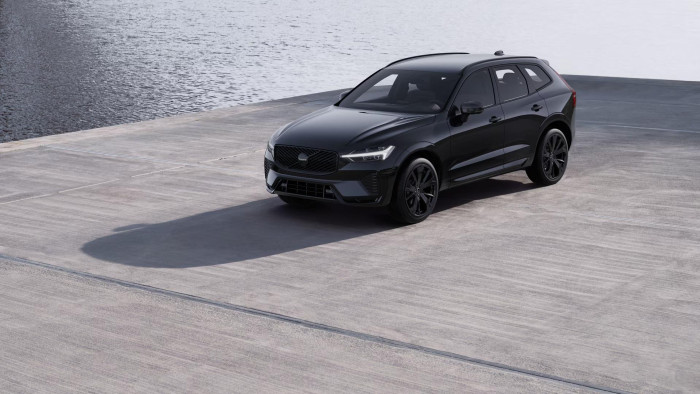 Volvo XC60 B5 AWD AUT PLUS BLACK EDITION