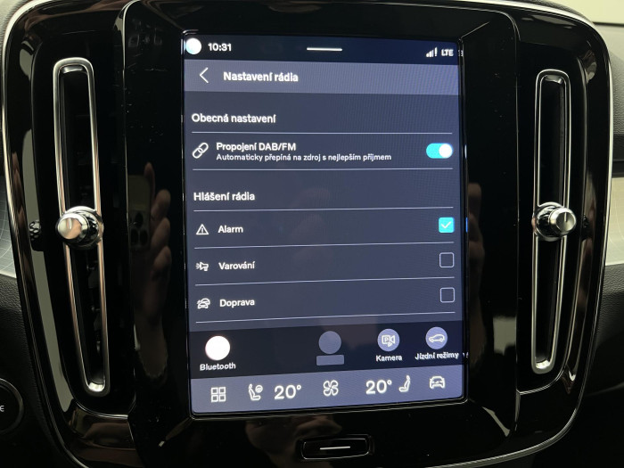 Volvo XC40 B3 DARK PLUS AUT