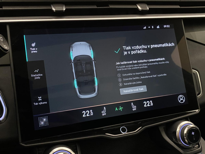 Lynk & Co 01 PHEV DCT AUT 1.maj. REZERVACE