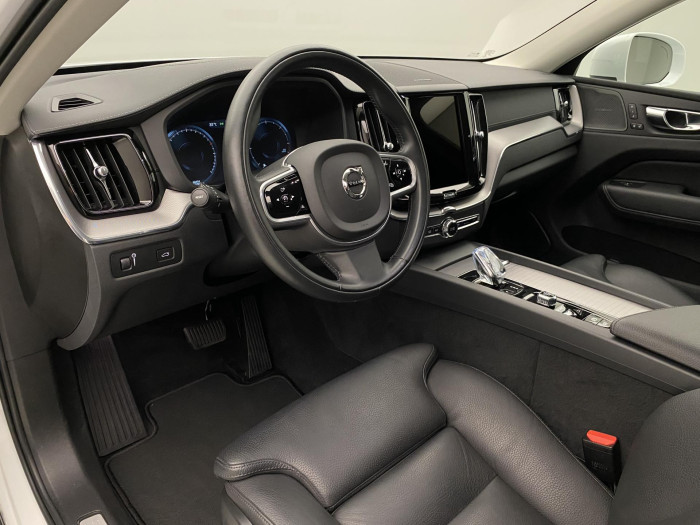 Volvo XC60 B5 INSCRIPTION AWD AUT 1.maj