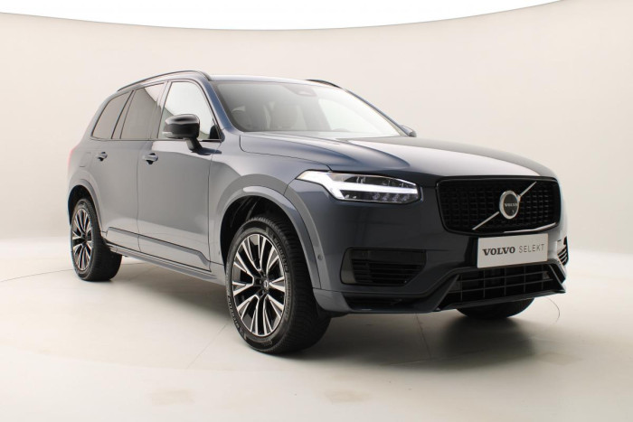 Volvo XC90 T8 AWD ULTIMATE DARK REZERVACE