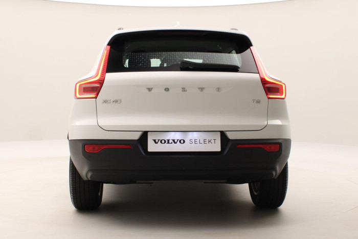 Volvo XC40 T2 MOMENTUM AUT REZERVACE 1.5 Momentum