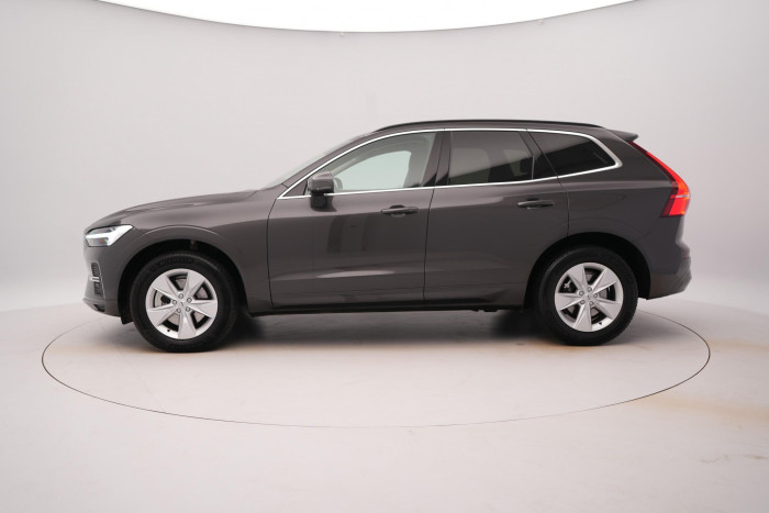 Volvo XC60 B4 AWD CORE 1.maj CZ