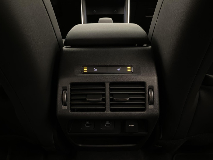 Land Rover Discovery Sport D200 DYNAMIC SE AWD AUT 2.0 d Dynamic SE