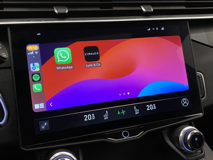 Lynk & Co 01 PHEV DCT AUT 1.maj. REZERVACE