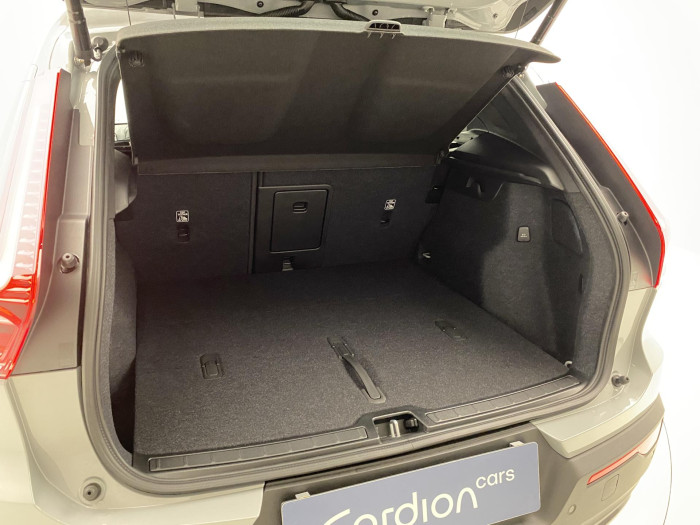 Volvo XC40 B3 AUT PLUS BLACK EDITION