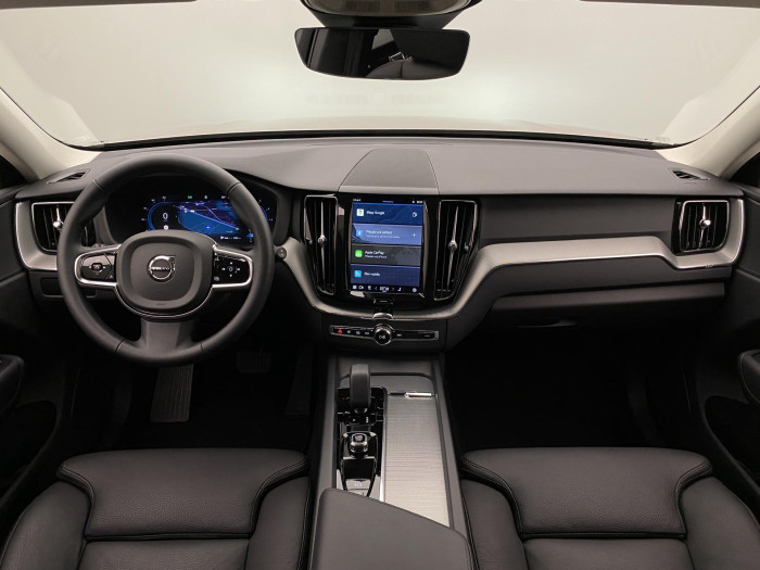 Volvo XC60 B4 AWD PLUS DARK AUT CZ