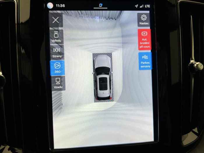 Volvo XC60 B5 AWD PLUS DARK AUT 1.maj.