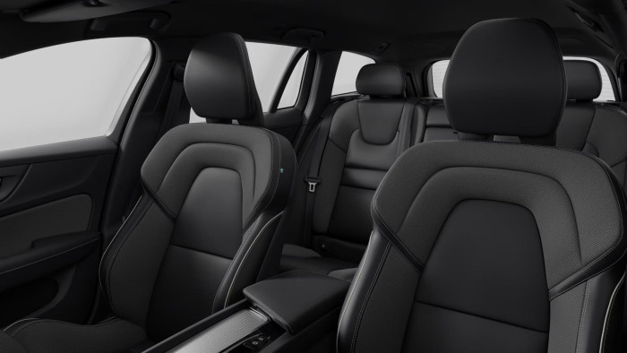 Volvo V60 B4 AUT DARK PLUS